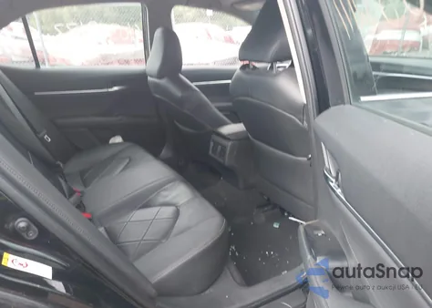 2018 Toyota Camry Xle z USA, uszkodzony, nr VIN 4T1B11HK3JU069451